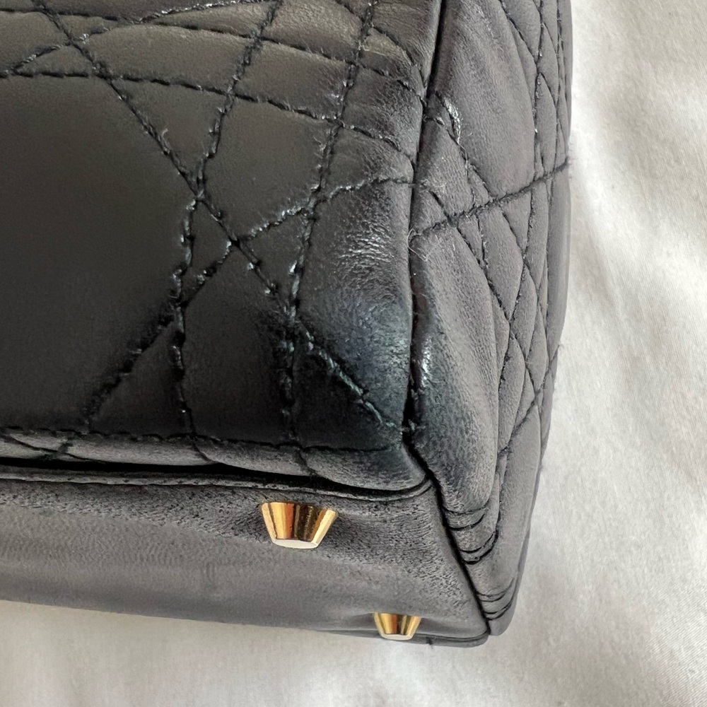 ❌❌SOLD❌❌Authentic Christian Lady Dior Medium Lambskin Handbag - Picture 16 of 16
